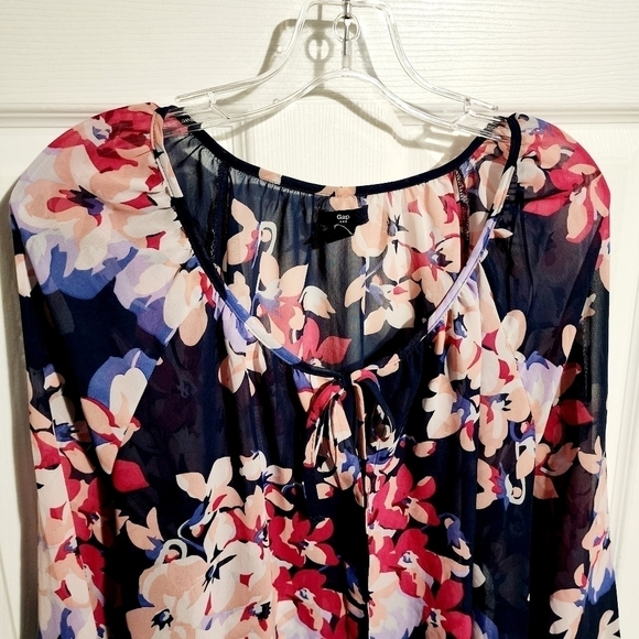Gap Navy Sheer Floral Top Women's Large L Scoop Neck Tie Front Button Down EUC - Picture 2 of 10
